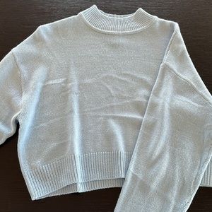 blue H&M sweater